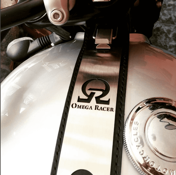 Triumph thruxton tank strap deals