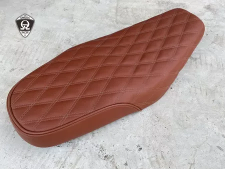 Kawasaki W650/W800 - Elite - Genuine Leather Seat