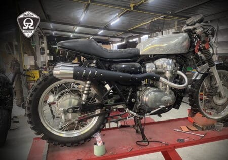 Kawasaki W650/W800 - Full Exhaust System - Double Scram