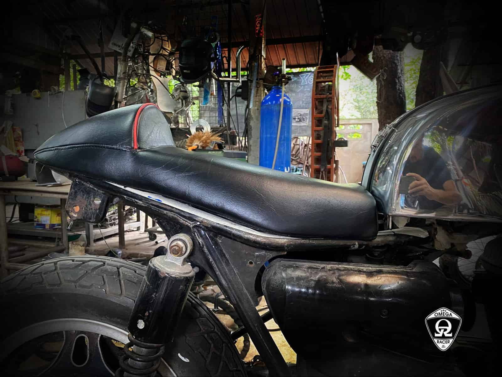 W650 seat deals