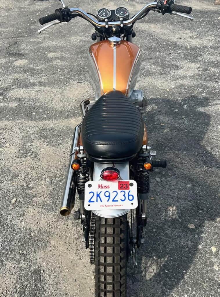 Kawasaki W650/800 | Custom Seat | FlatBench