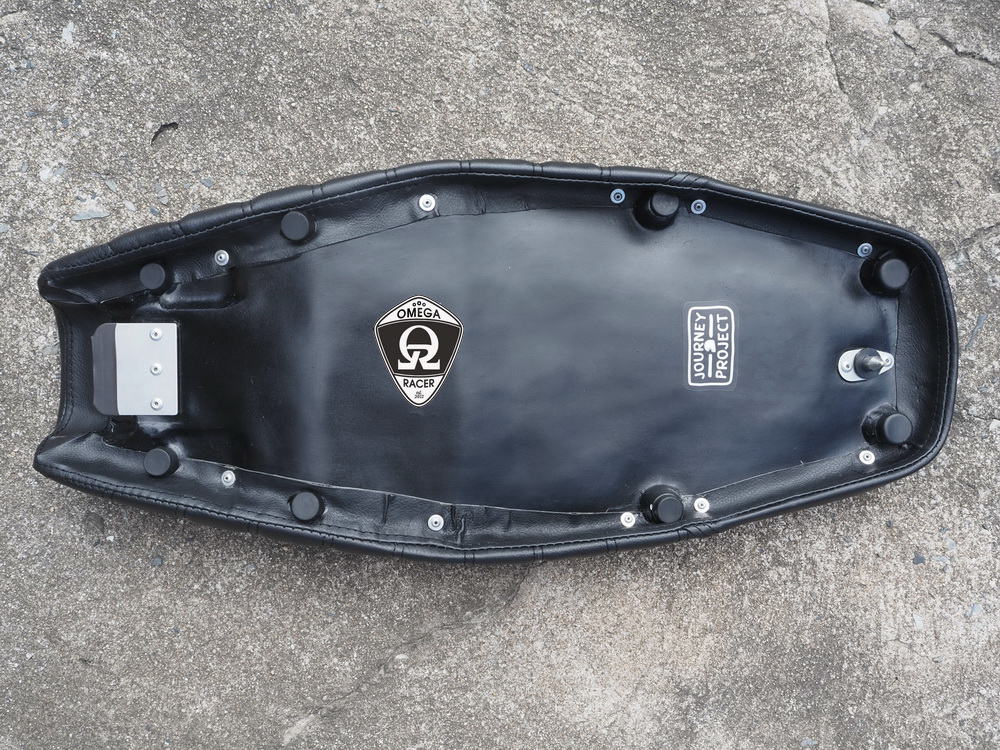 JP Vintage Slim Seat | Triumph Street Scrambler | Omega Racer
