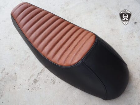 Triumph T120/newT100/ST/SC - Real Leather Seat - Elite - Solo Racer